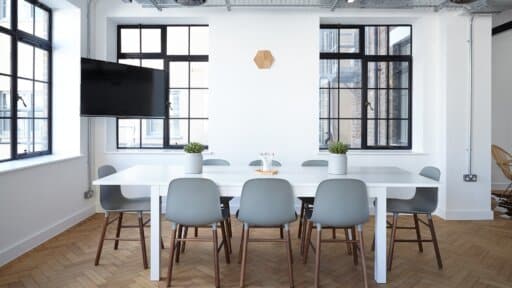 The most important factors you need to consider when selecting an office