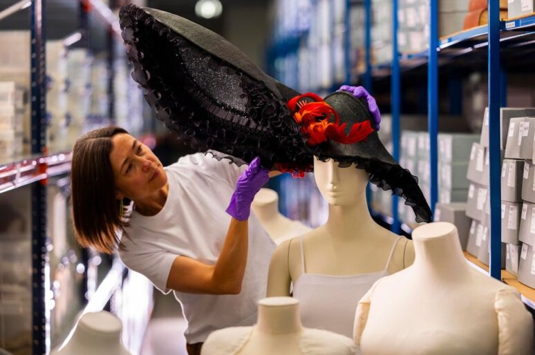 Bath Fashion Museum hat